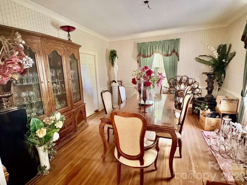 1612 New Hope Road, Gastonia, NC 28054.  MLS# CAR4367298, YatesRealty ID 9518. 