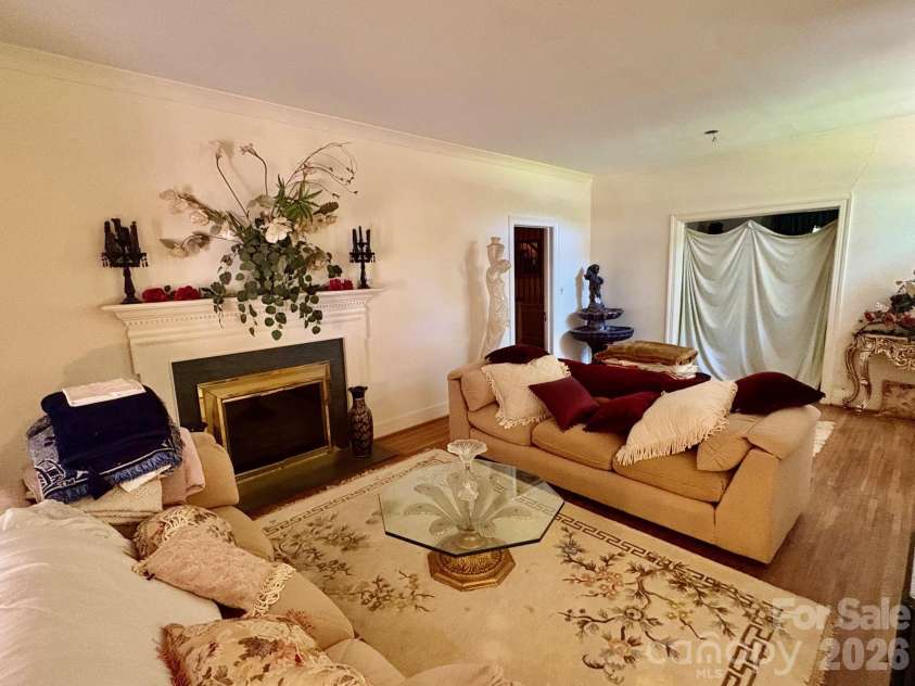 1612 New Hope Road, Gastonia, NC 28054.  MLS# CAR4367298, YatesRealty ID 9518. 