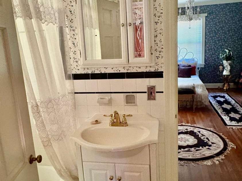 1612 New Hope Road, Gastonia, NC 28054.  MLS# CAR4367298, YatesRealty ID 9518. 