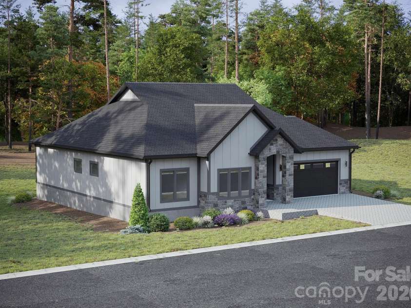 333 Avery Trail Drive, Arden, NC 28704.  MLS# CAR4337125, YatesRealty ID 952. 
