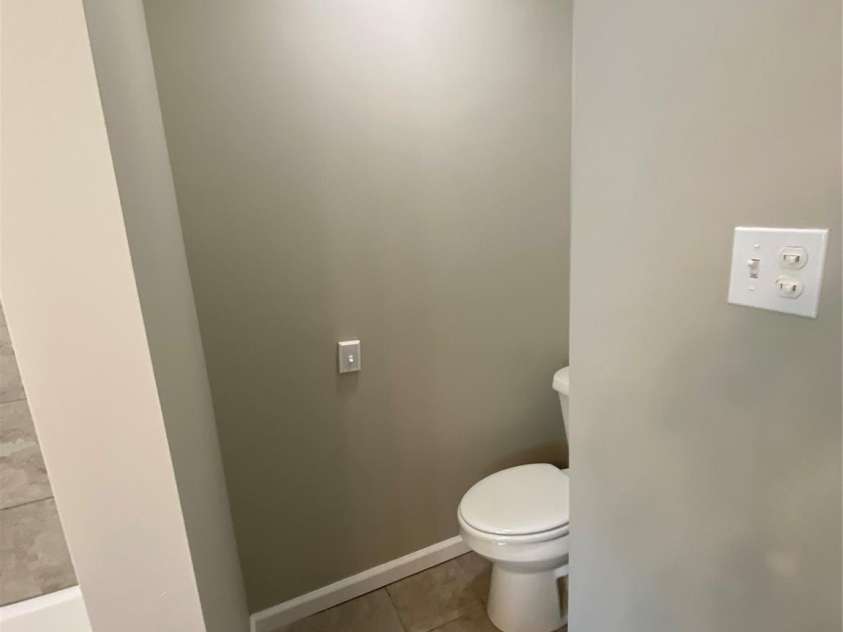 102 Mcdowell Street, Great Falls, SC 29055.  MLS# CAR4367304, YatesRealty ID 9520. 