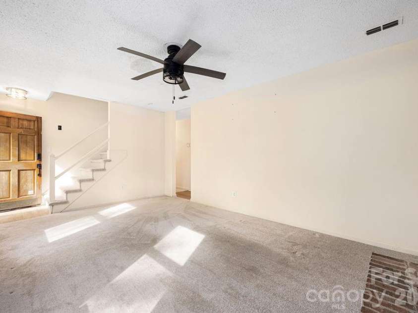 6515 Burning Bush Court, Charlotte, NC 28227.  MLS# CAR4359745, YatesRealty ID 9521. 