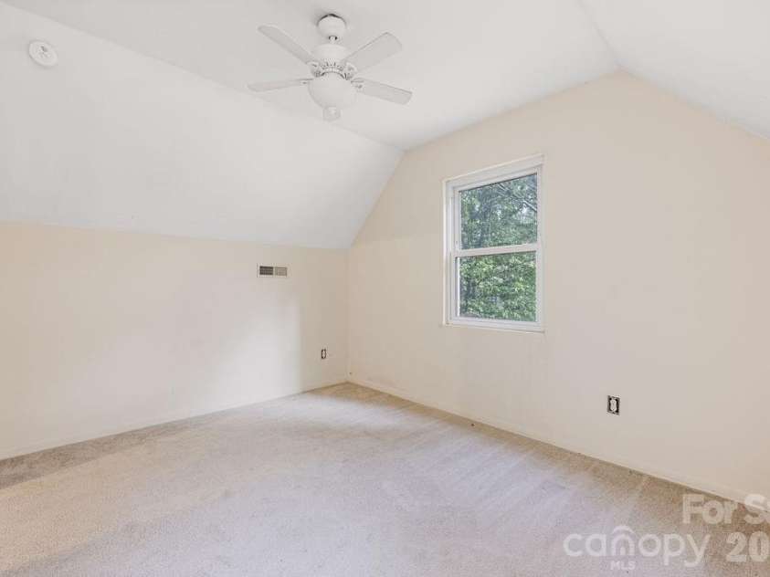 6515 Burning Bush Court, Charlotte, NC 28227.  MLS# CAR4359745, YatesRealty ID 9521. 