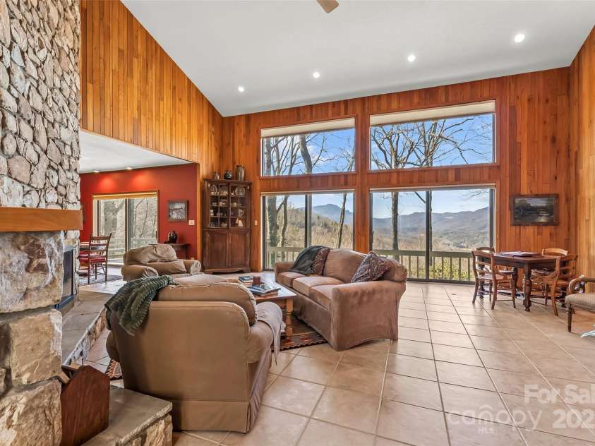 243 Red Oak Trail, Boone, NC 28607.  MLS# CAR4228370, YatesRealty ID 9522. 