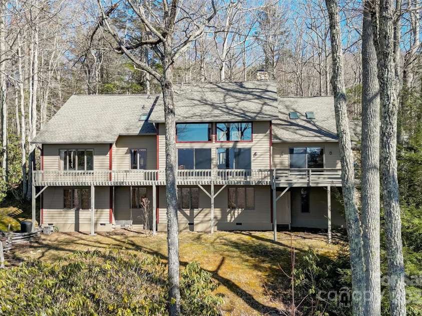 243 Red Oak Trail, Boone, NC 28607.  MLS# CAR4228370, YatesRealty ID 9522. 