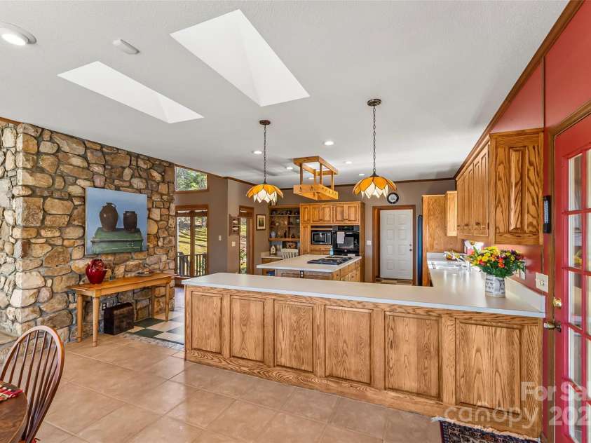 243 Red Oak Trail, Boone, NC 28607.  MLS# CAR4228370, YatesRealty ID 9522. 