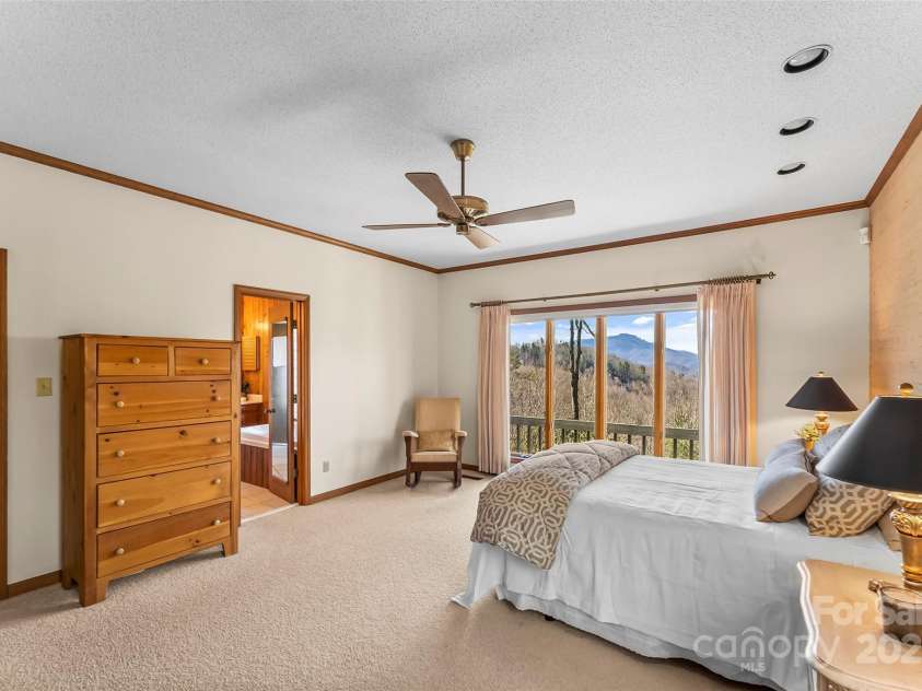 243 Red Oak Trail, Boone, NC 28607.  MLS# CAR4228370, YatesRealty ID 9522. 