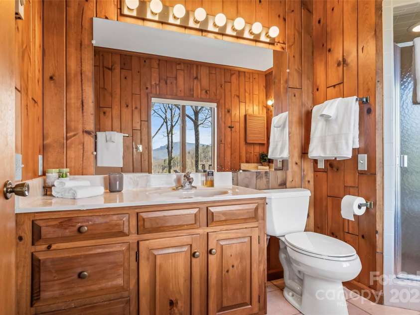 243 Red Oak Trail, Boone, NC 28607.  MLS# CAR4228370, YatesRealty ID 9522. 