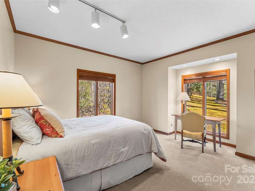 243 Red Oak Trail, Boone, NC 28607.  MLS# CAR4228370, YatesRealty ID 9522. 