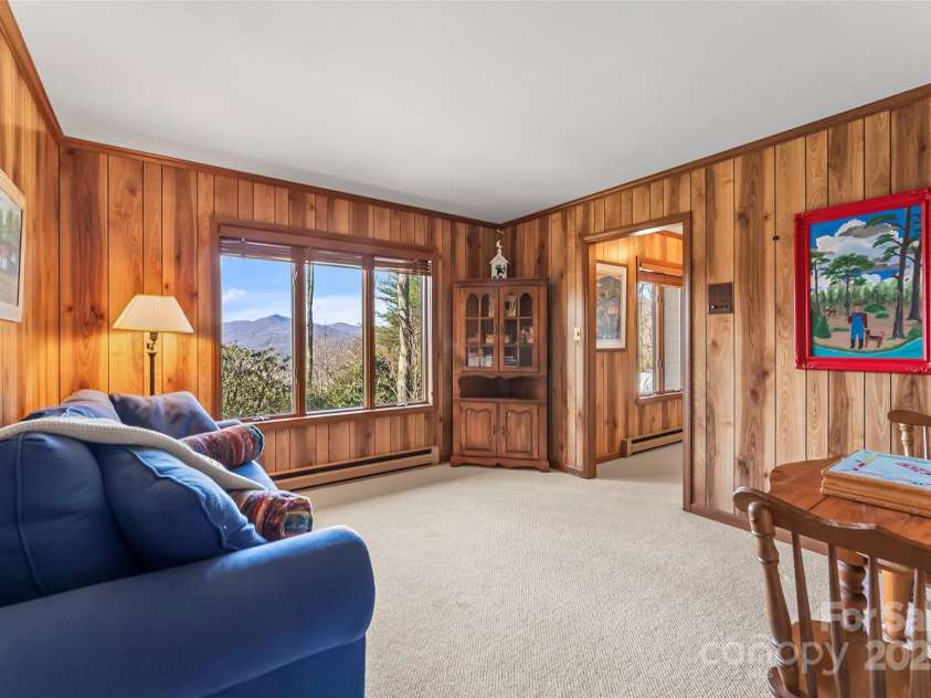 243 Red Oak Trail, Boone, NC 28607.  MLS# CAR4228370, YatesRealty ID 9522. 