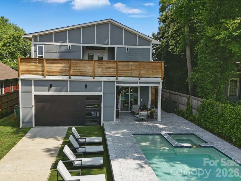 708 Cross Trail Drive, Charlotte, NC 28204.  MLS# CAR4367344, YatesRealty ID 9522. 