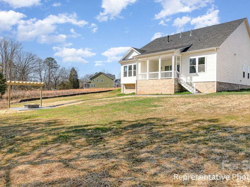 1290 Sage Pine Circle, Clover, SC 29710.  MLS# CAR4366717, YatesRealty ID 9523. 