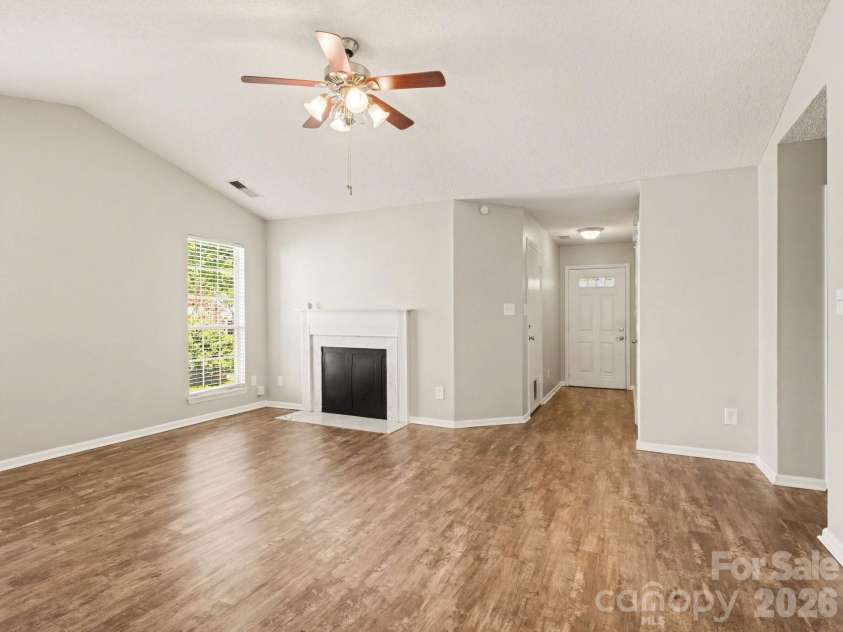 9214 Rotherham Lane, Charlotte, NC 28216.  MLS# CAR4366005, YatesRealty ID 9524. 