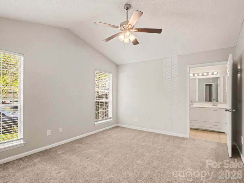 9214 Rotherham Lane, Charlotte, NC 28216.  MLS# CAR4366005, YatesRealty ID 9524. 