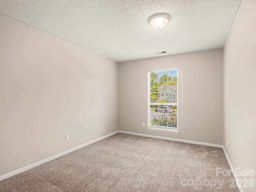 9214 Rotherham Lane, Charlotte, NC 28216.  MLS# CAR4366005, YatesRealty ID 9524. 