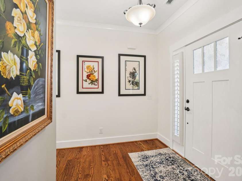31 Anvil Avenue, Hendersonville, NC 28792.  MLS# CAR4367438, YatesRealty ID 9525. 