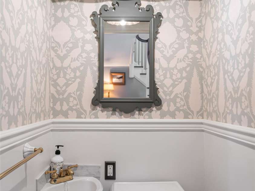 341 Vanderbilt Road, Asheville, NC 28803.  MLS# CAR4253795, YatesRealty ID 9525. 