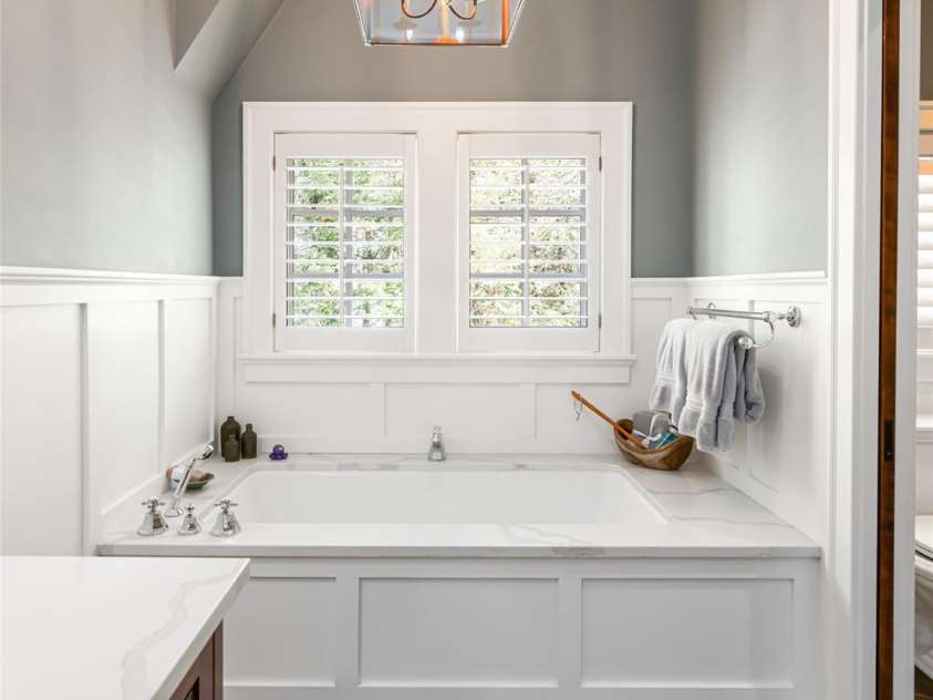 341 Vanderbilt Road, Asheville, NC 28803.  MLS# CAR4253795, YatesRealty ID 9525. 