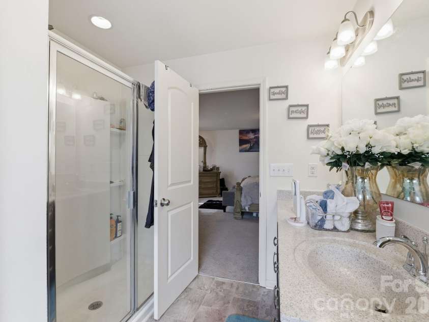 5126 Saddleback Drive, Mount Holly, NC 28120.  MLS# CAR4357305, YatesRealty ID 9528. 