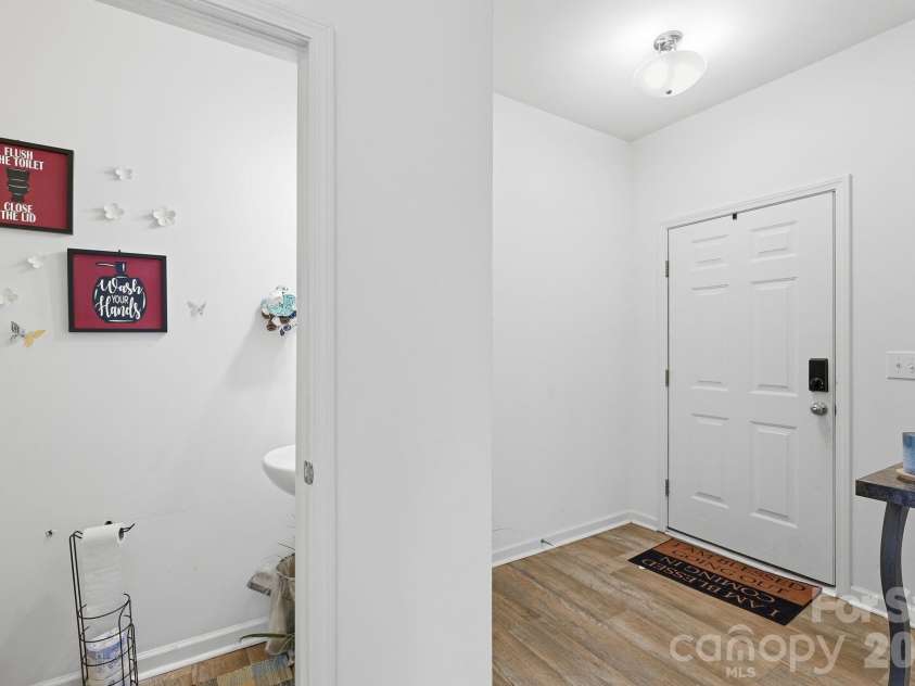 5126 Saddleback Drive, Mount Holly, NC 28120.  MLS# CAR4357305, YatesRealty ID 9528. 
