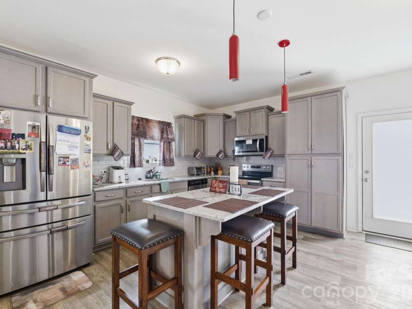 5126 Saddleback Drive, Mount Holly, NC 28120.  MLS# CAR4357305, YatesRealty ID 9528. 