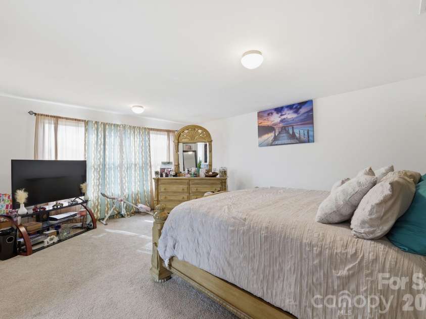5126 Saddleback Drive, Mount Holly, NC 28120.  MLS# CAR4357305, YatesRealty ID 9528. 