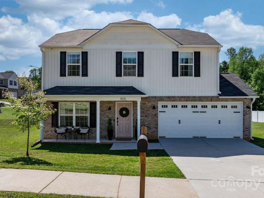 1925 Maius Drive, Conover, NC 28613.  MLS# CAR4253855, YatesRealty ID 9529. 