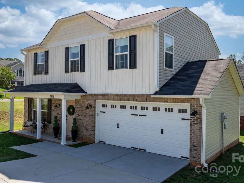1925 Maius Drive, Conover, NC 28613.  MLS# CAR4253855, YatesRealty ID 9529. 