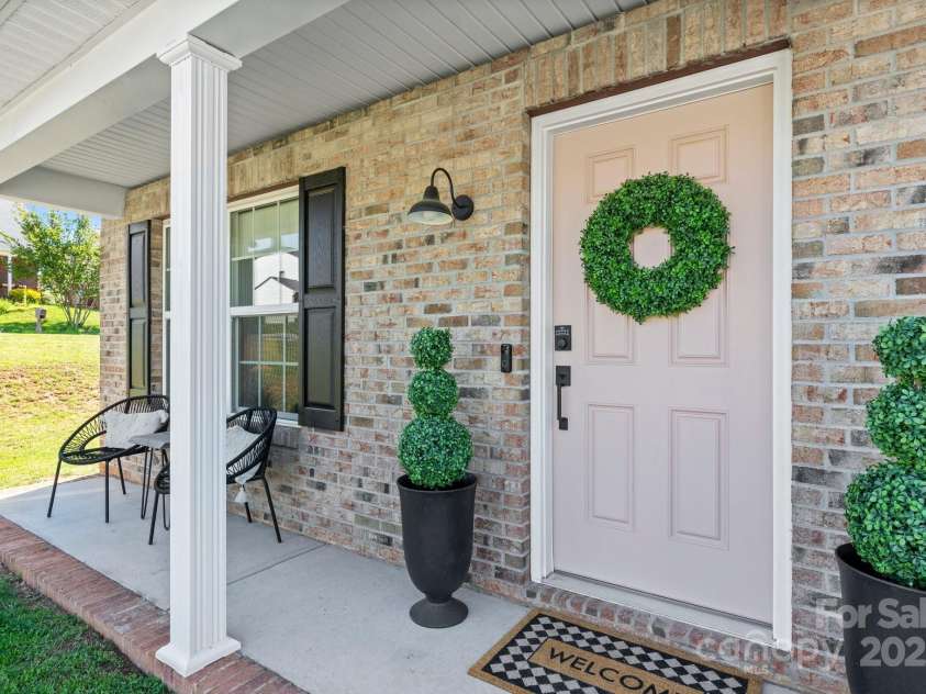 1925 Maius Drive, Conover, NC 28613.  MLS# CAR4253855, YatesRealty ID 9529. 