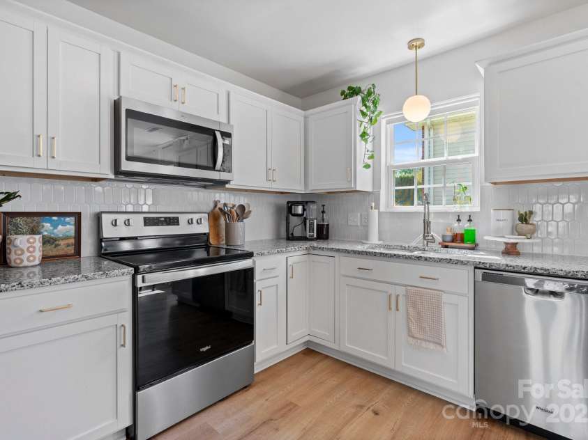 1925 Maius Drive, Conover, NC 28613.  MLS# CAR4253855, YatesRealty ID 9529. 