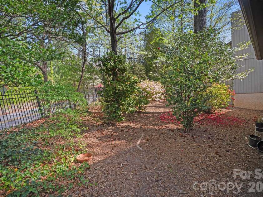 335 Melrose Avenue, Tryon, NC 28782.  MLS# CAR4366649, YatesRealty ID 9529. 