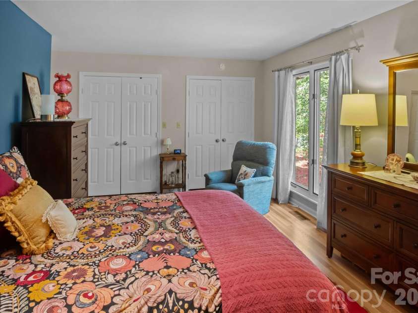 335 Melrose Avenue, Tryon, NC 28782.  MLS# CAR4366649, YatesRealty ID 9529. 