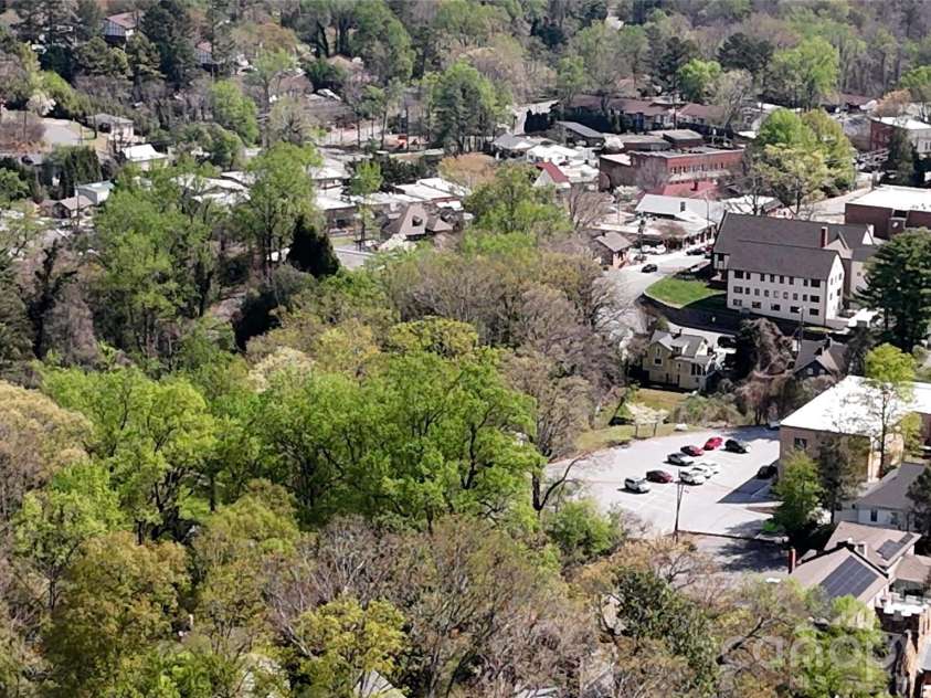335 Melrose Avenue, Tryon, NC 28782.  MLS# CAR4366649, YatesRealty ID 9529. 