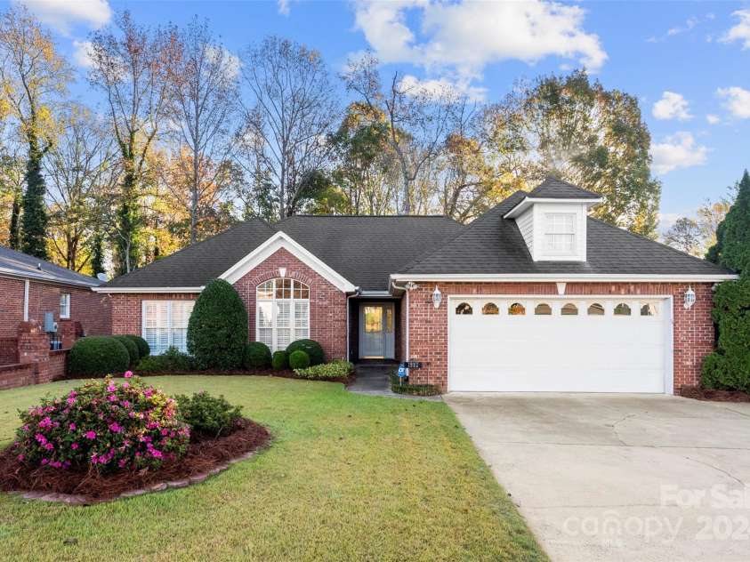 1982 Wexford Court, Gastonia, NC 28054.  MLS# CAR4199635, YatesRealty ID 9530. 