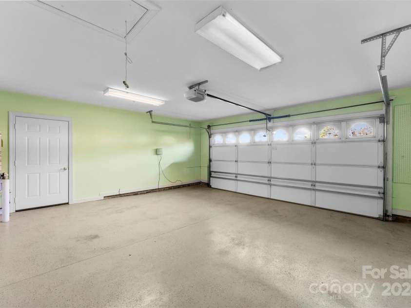 1982 Wexford Court, Gastonia, NC 28054.  MLS# CAR4199635, YatesRealty ID 9530. 