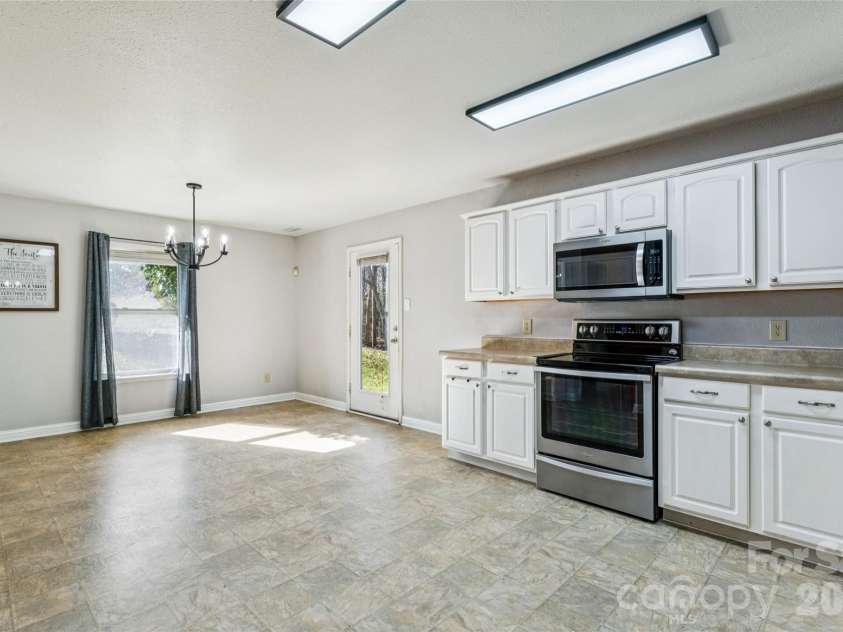 205 Edzell Drive, Salisbury, NC 28146.  MLS# CAR4336512, YatesRealty ID 9531. 