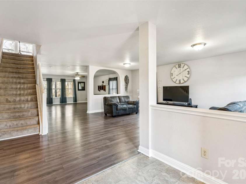205 Edzell Drive, Salisbury, NC 28146.  MLS# CAR4336512, YatesRealty ID 9531. Entry