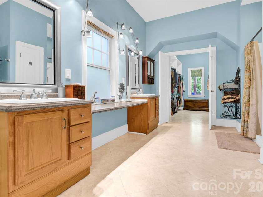 267 Ikerd Drive, Concord, NC 28025.  MLS# CAR4264417, YatesRealty ID 9533. Dual Vanity Areas