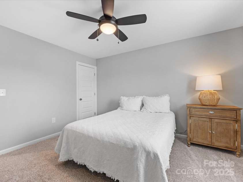 5013 Watercrest Trail, Belmont, NC 28012.  MLS# CAR4234154, YatesRealty ID 9534. 2nd floor bedroom with walk in closet