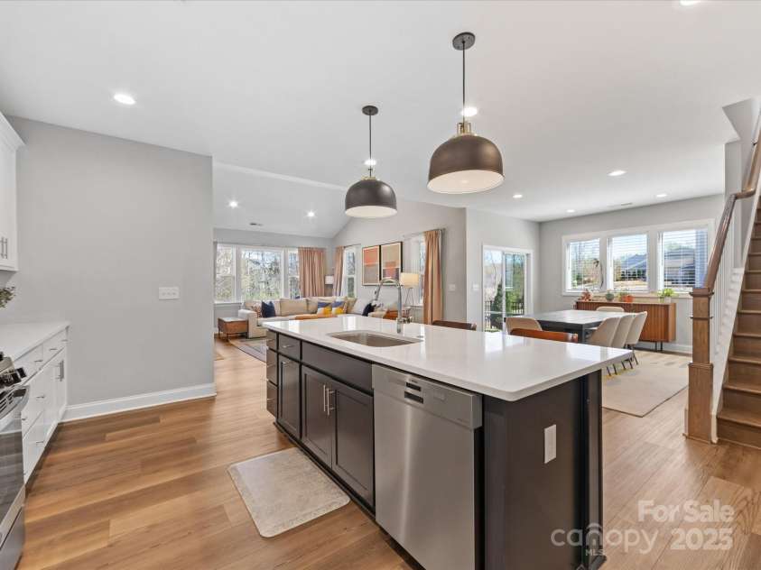 5013 Watercrest Trail, Belmont, NC 28012.  MLS# CAR4234154, YatesRealty ID 9534. Additional cabinet space in island