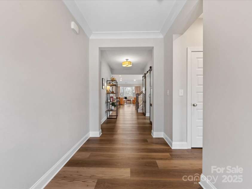 5013 Watercrest Trail, Belmont, NC 28012.  MLS# CAR4234154, YatesRealty ID 9534. Foyer