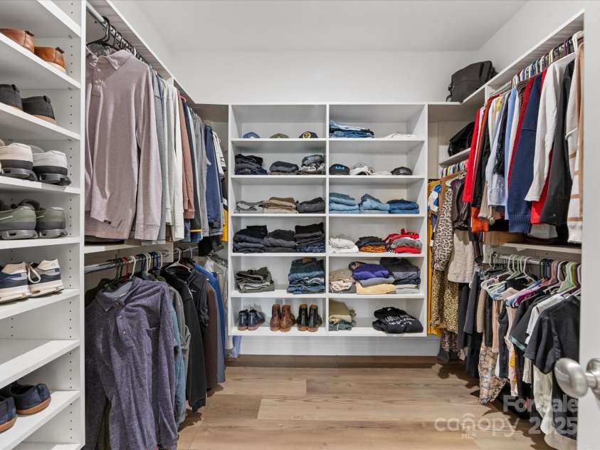 5013 Watercrest Trail, Belmont, NC 28012.  MLS# CAR4234154, YatesRealty ID 9534. Primary custom closet