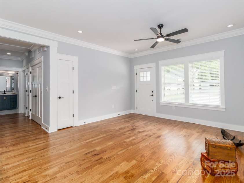2302 Jordi Way, Charlotte, NC 28213.  MLS# CAR4244995, YatesRealty ID 9535. 