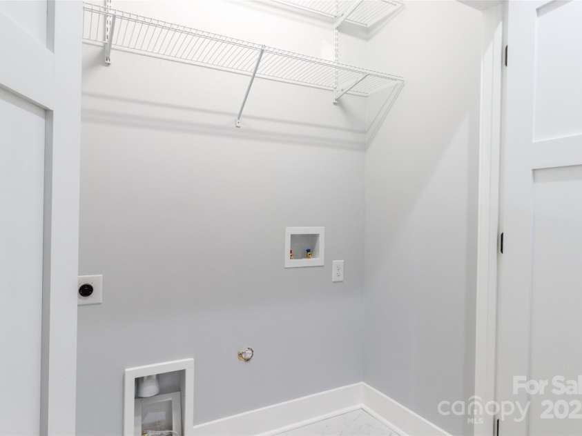 2302 Jordi Way, Charlotte, NC 28213.  MLS# CAR4244995, YatesRealty ID 9535. 