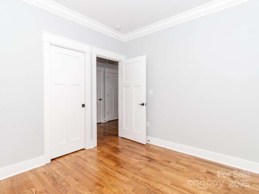 2302 Jordi Way, Charlotte, NC 28213.  MLS# CAR4244995, YatesRealty ID 9535. 