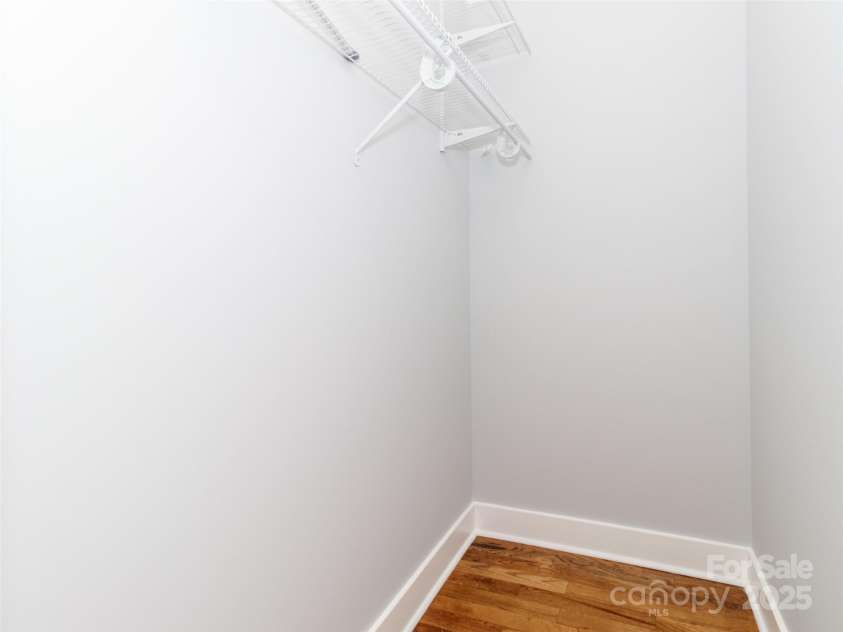 2302 Jordi Way, Charlotte, NC 28213.  MLS# CAR4244995, YatesRealty ID 9535. 