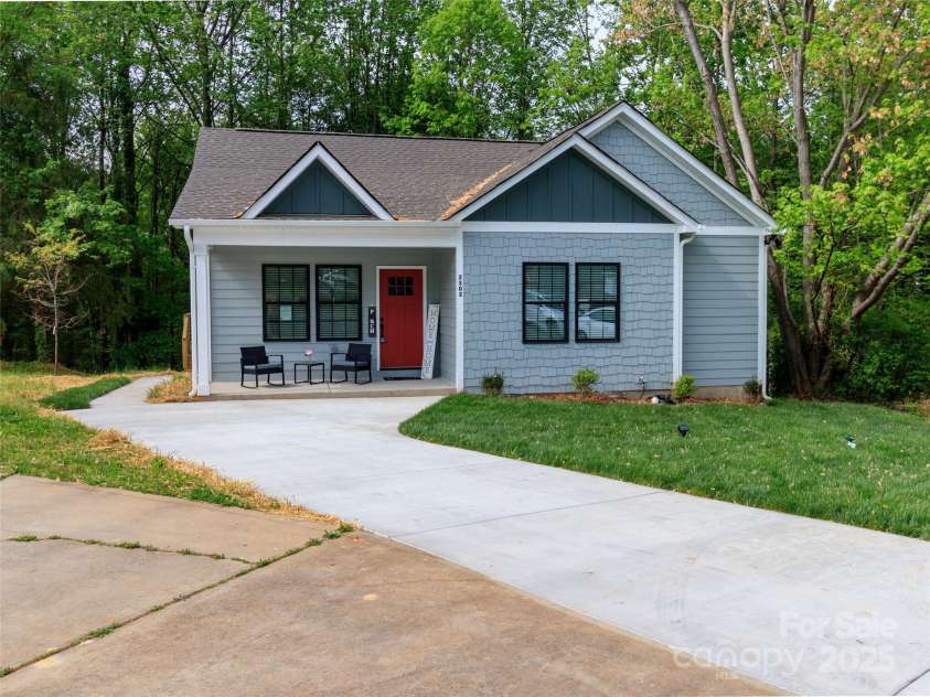 2302 Jordi Way, Charlotte, NC 28213.  MLS# CAR4244995, YatesRealty ID 9535. 