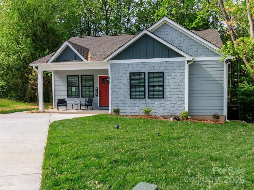 2302 Jordi Way, Charlotte, NC 28213.  MLS# CAR4244995, YatesRealty ID 9535. 