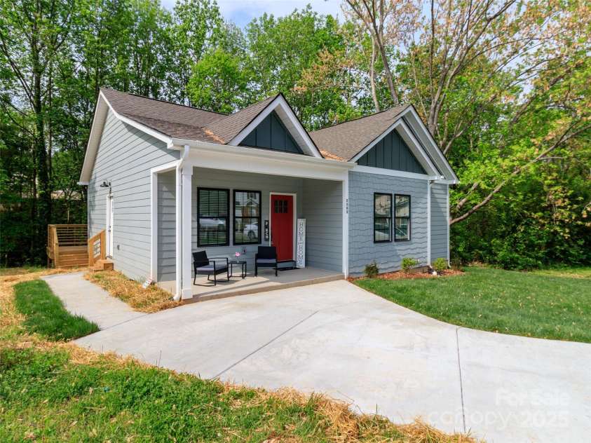 2302 Jordi Way, Charlotte, NC 28213.  MLS# CAR4244995, YatesRealty ID 9535. 