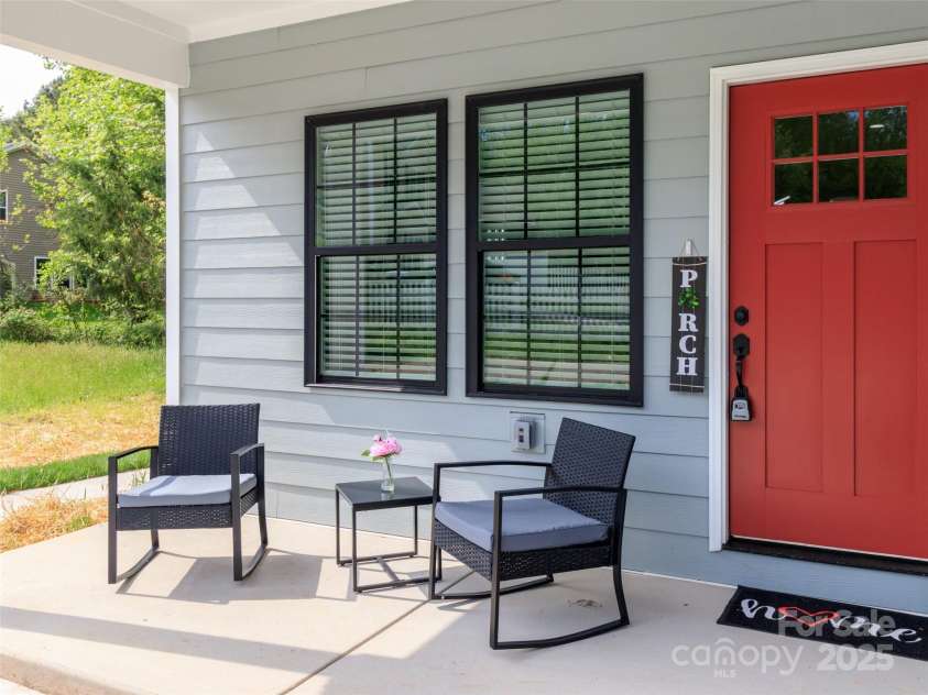 2302 Jordi Way, Charlotte, NC 28213.  MLS# CAR4244995, YatesRealty ID 9535. 